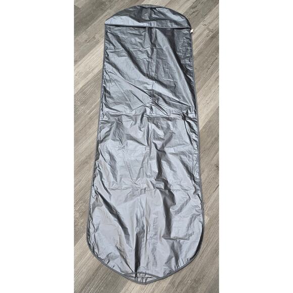 Saks Fifth Avenue Gray Plastic Garment Clothes Zip Fold Up Storage Bag - Picture 5 of 10